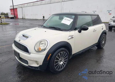 2009 Mini Cooper S из США, поврежденный, VIN WMWMF735X9TW85939